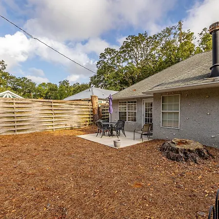 162 Toluca Lane Villa